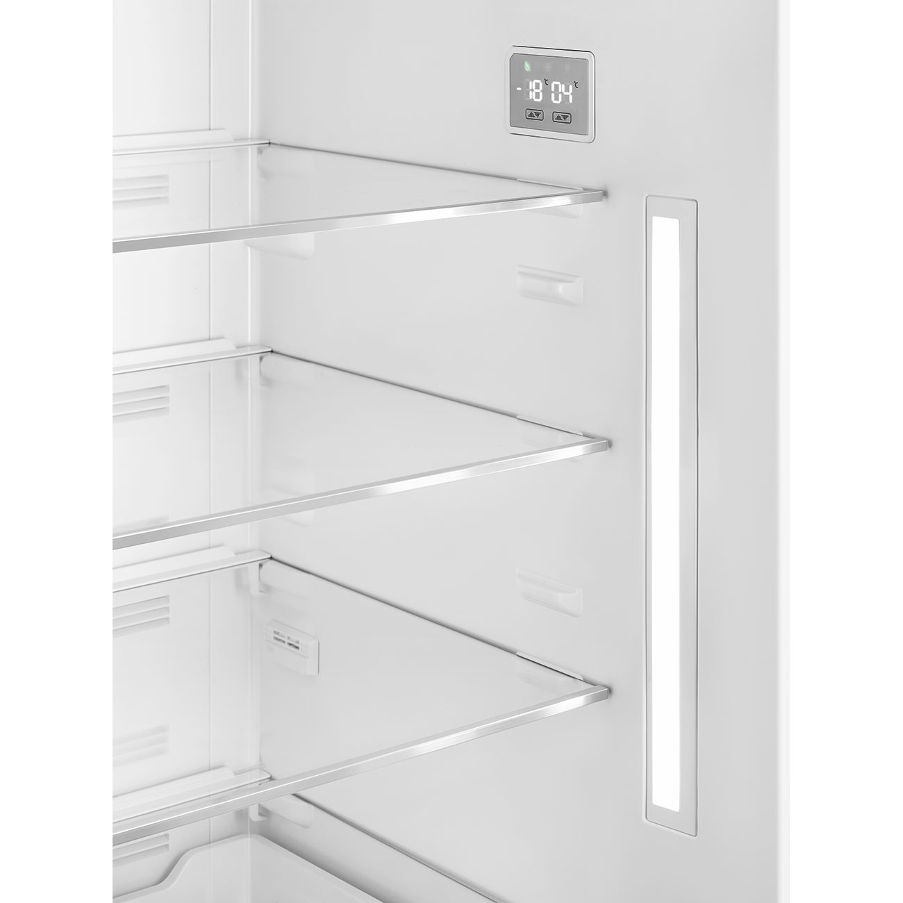 מקרר מקפיא תחתון רטרו מסדרת 50’Retro Style מבית SMEG דגם FAB38 – תמונה 3