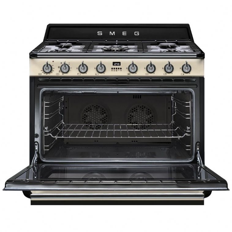 מסדרת Victoria צבע שמנת מבית SMEG דגם TR90P1