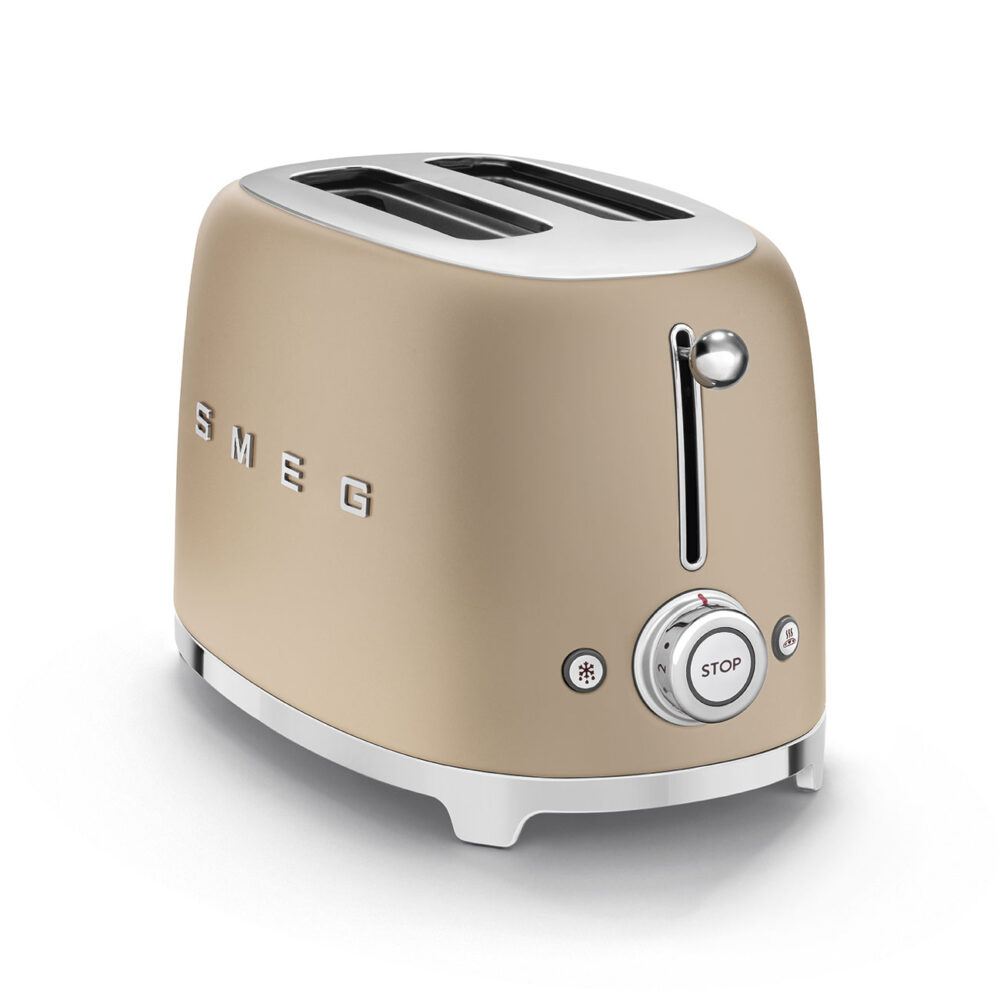 מסדרת 50’s Retro Styleמבית SMEG דגם TSF01CHMEU במלאי!!!